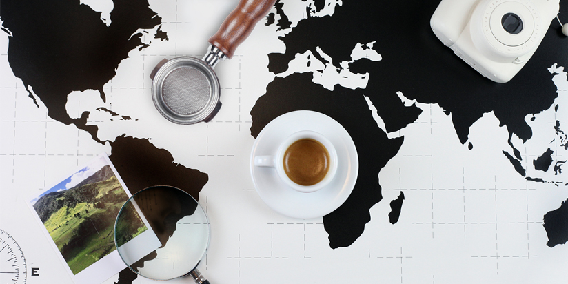 Weltkarte mit Espressotasse